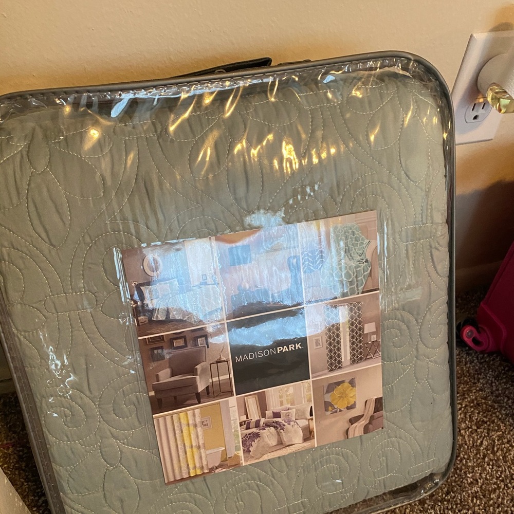 Madison Park 3 Piece Coverlet and Shams. NWT